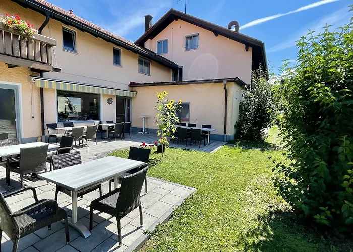 Kaisers Kleine Stadthotel 3*